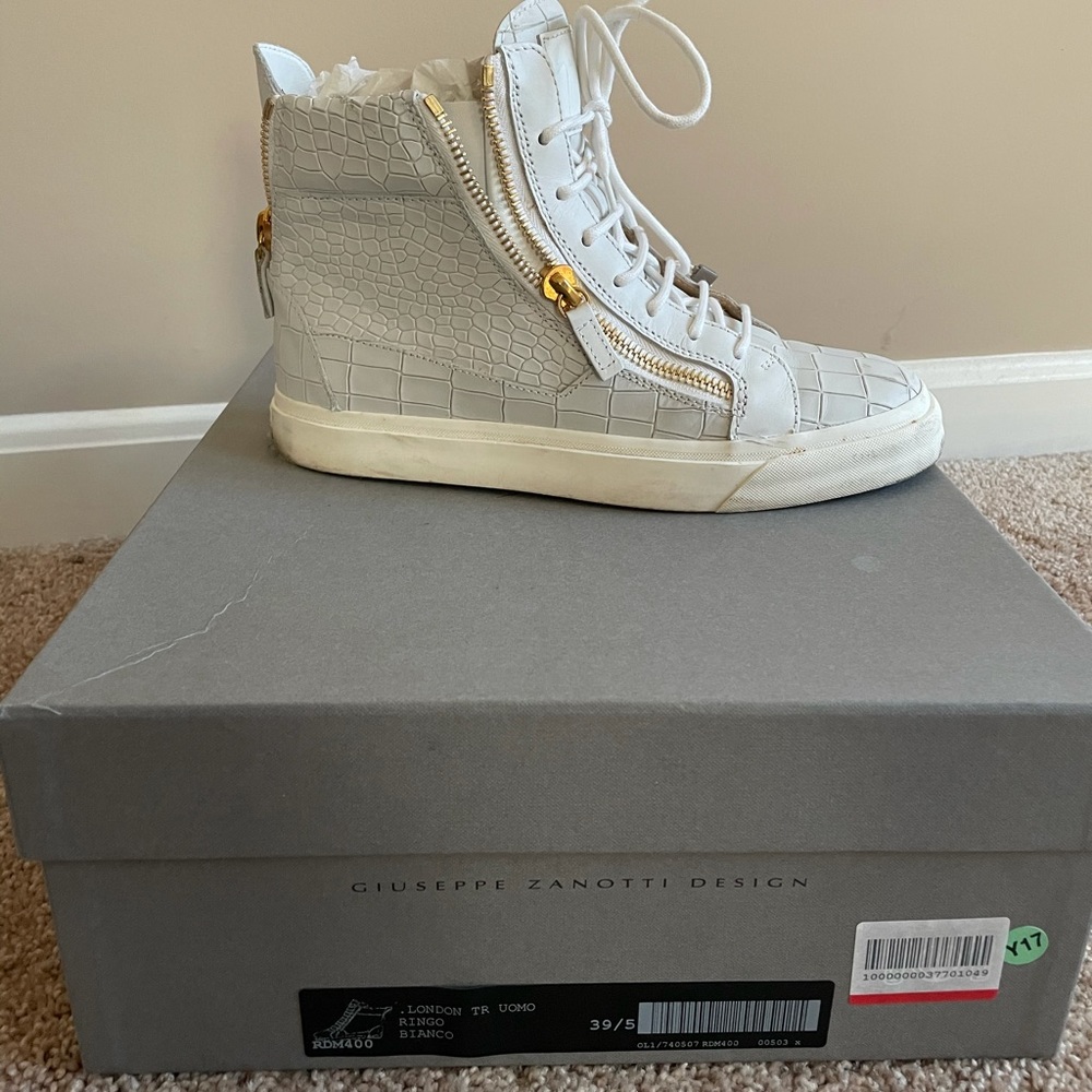 Giuseppe Zanotti UK 39.5